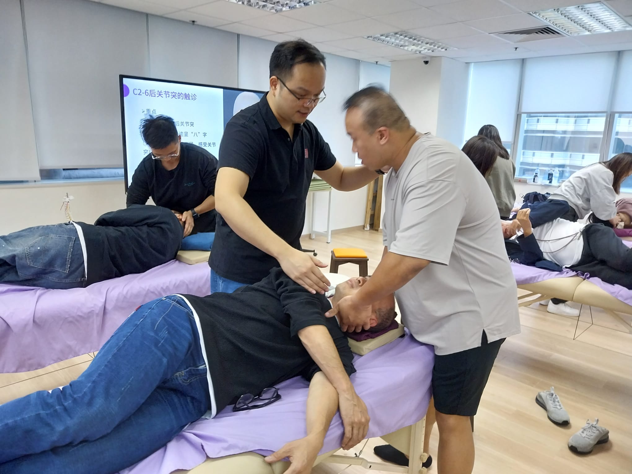 龍氏治脊療法 頸胸腰痛學習課程 — 課堂實況